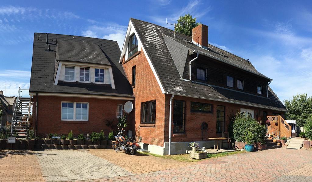 Gastehaus Sylvie - Wohnung 8 List Eksteriør billede